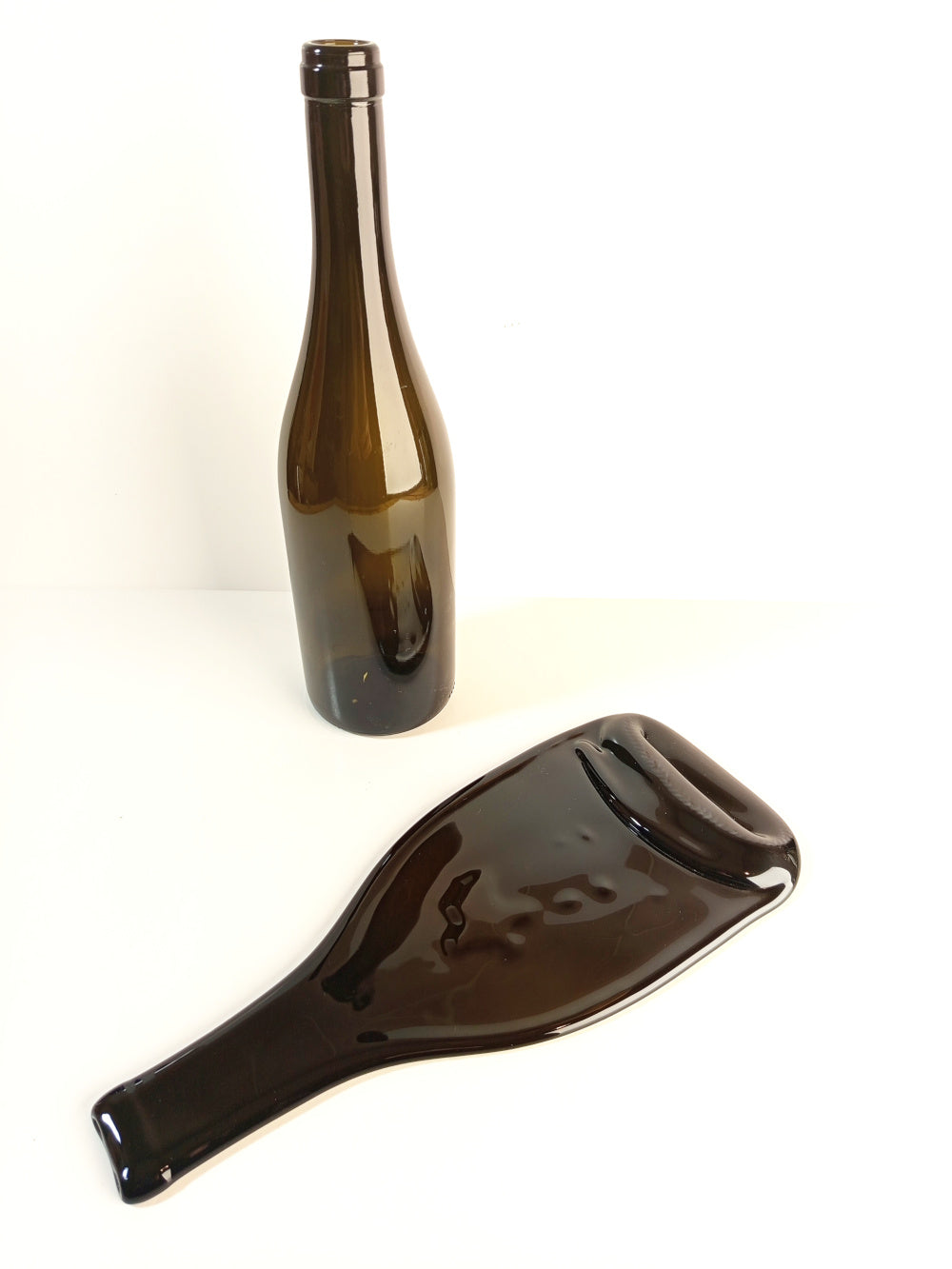 Plateau apéro en bouteille de vin de bourgogne fondue - Artisanat français