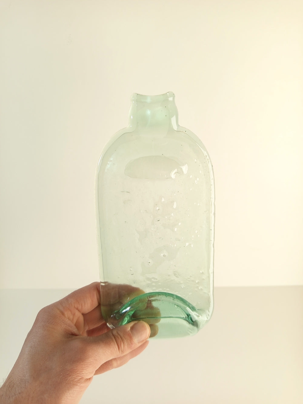 Repose-cuillère Artisanal Bouteille de liqueur en verre bullé