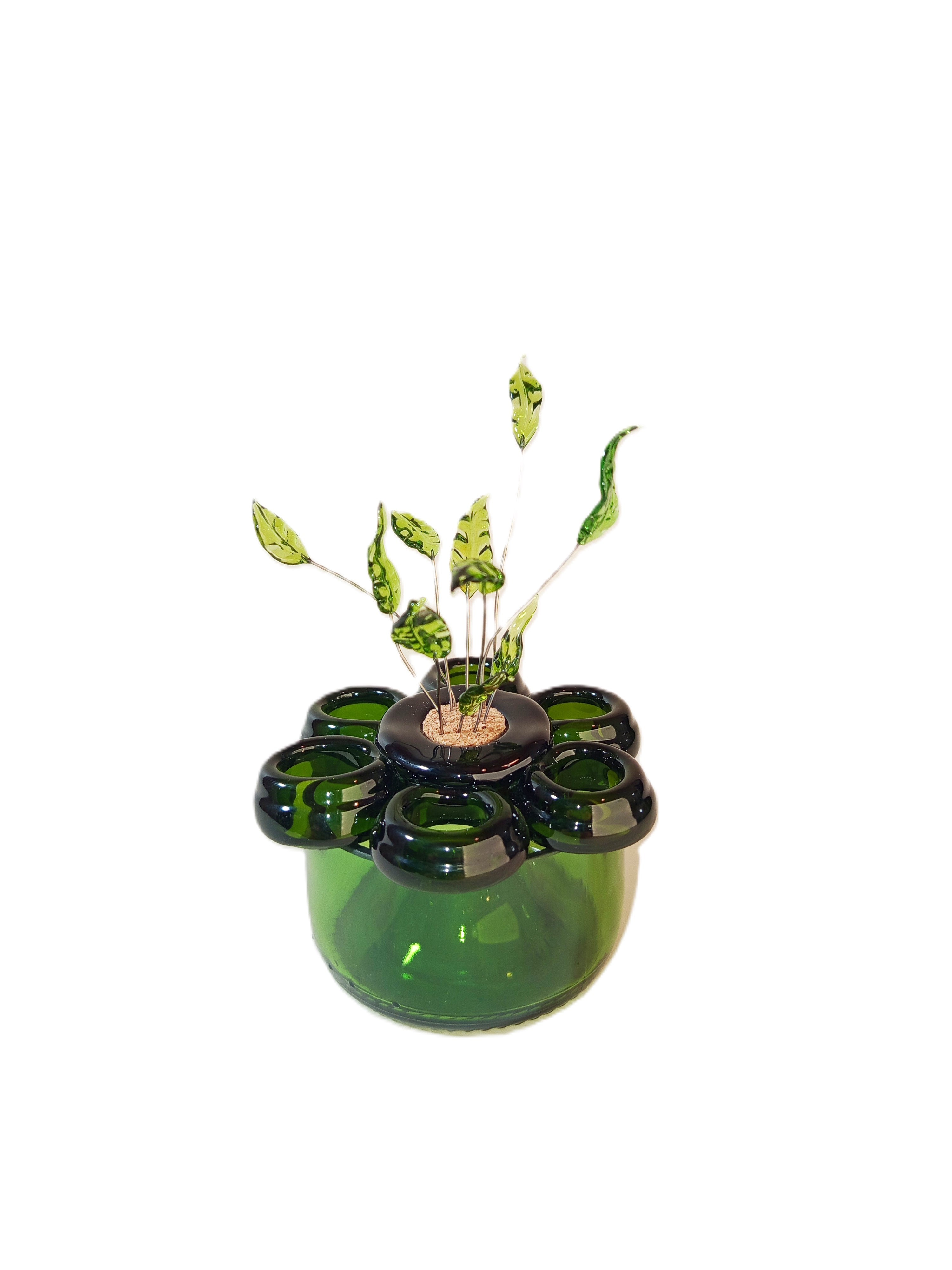 Pique-fleur artisanal en verre recyclé  avec des feuilles de verre - Organisez vos bouquets avec élégance